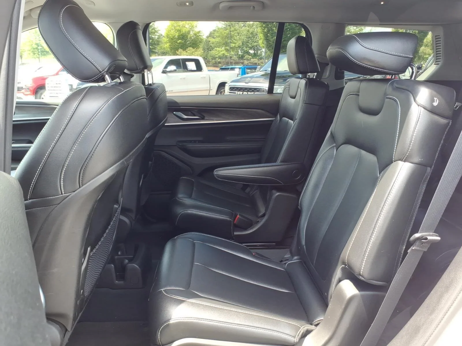 Used 2023 Bright White Clearcoat Jeep Limited image 19