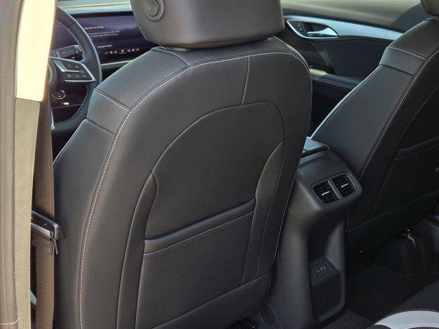 2025 Buick Envision Sport Touring - Photo 18