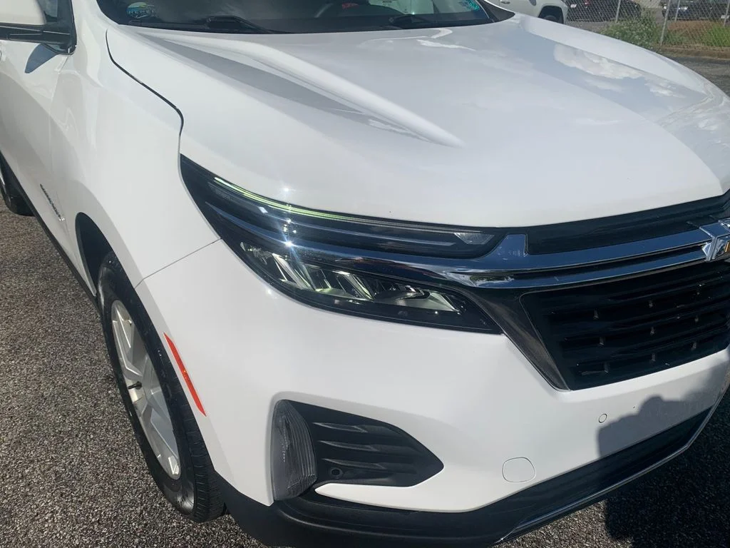 Used 2023 White Chevrolet LT image 34