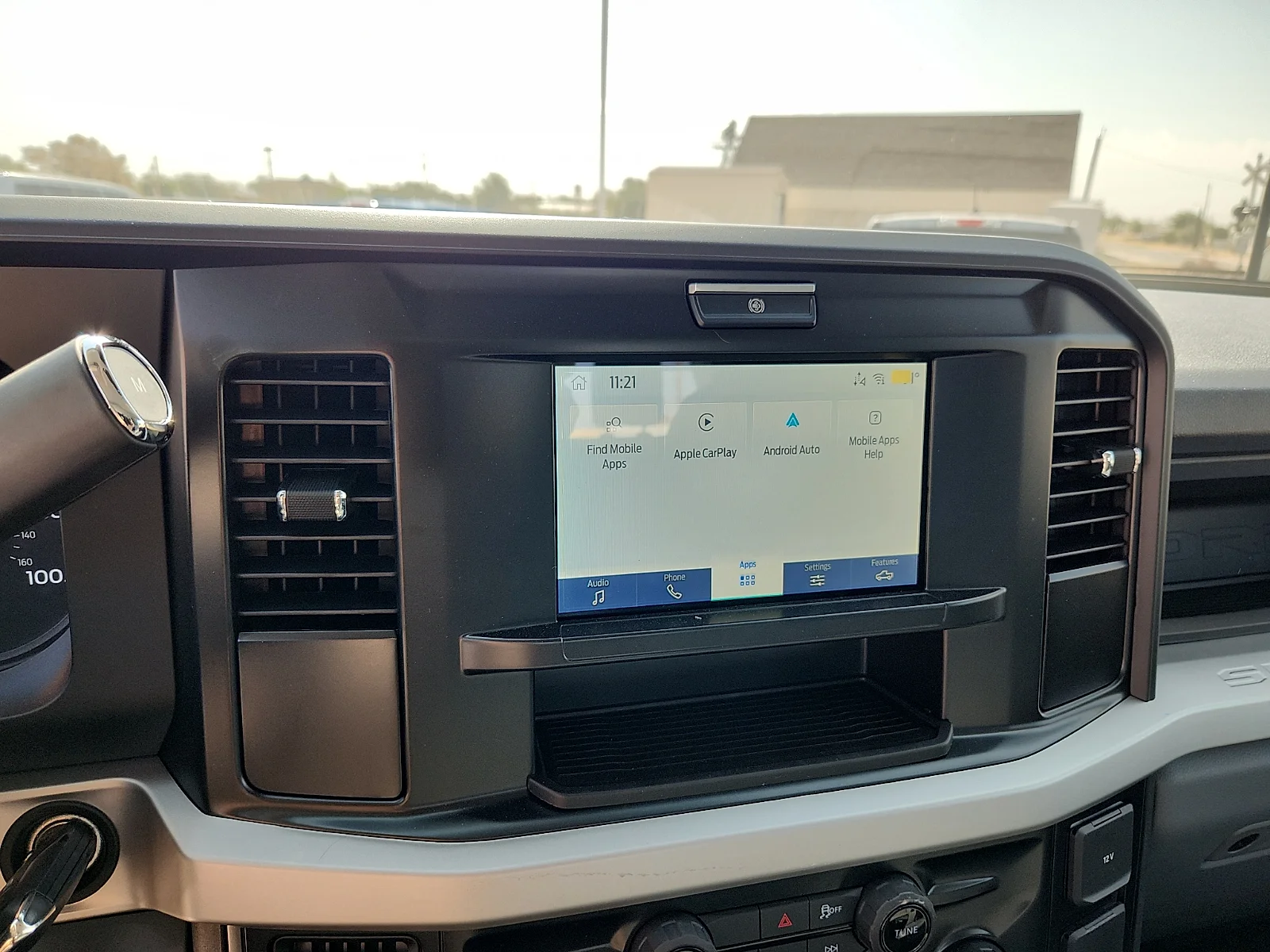 New 2027 Oxford White Ford XL image 24
