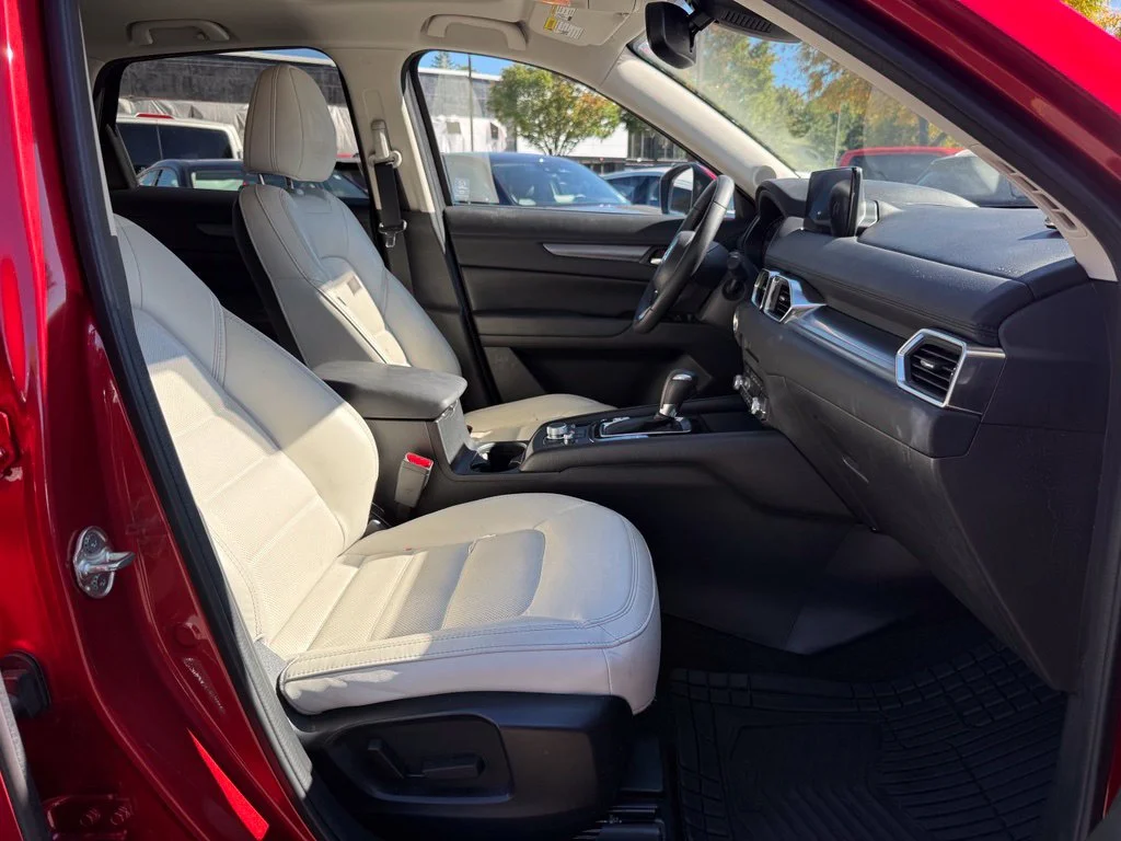 Used 2022 Soul Red Crystal Metallic Mazda 2.5 S Preferred Package image 31