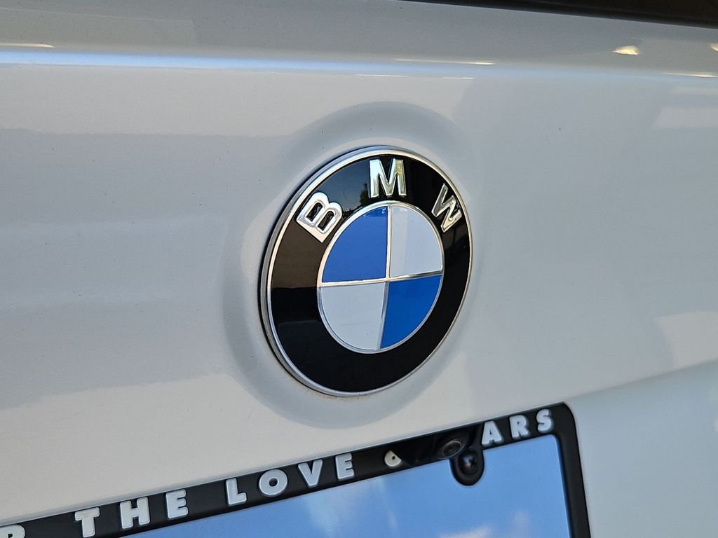 Used 2024 Mineral White Metallic BMW xDrive30i image 24