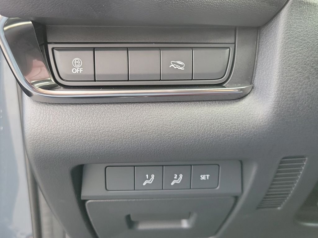 Used 2023 Gray Mazda 2.5 S Carbon Edition image 18