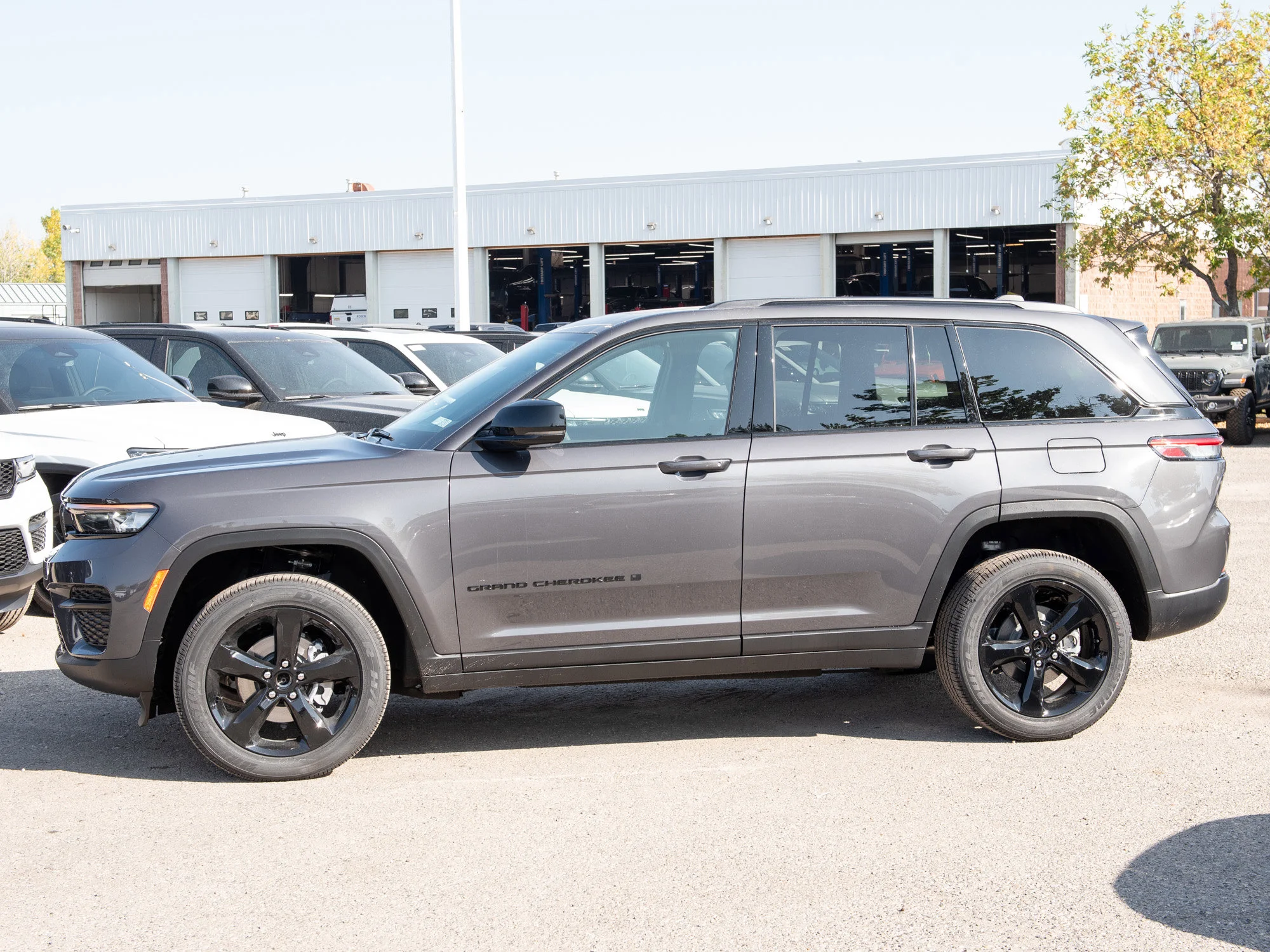 New 2025 Grey Jeep Altitude* 4x4, Sunroof, Remote Start, Heated Leather image 2