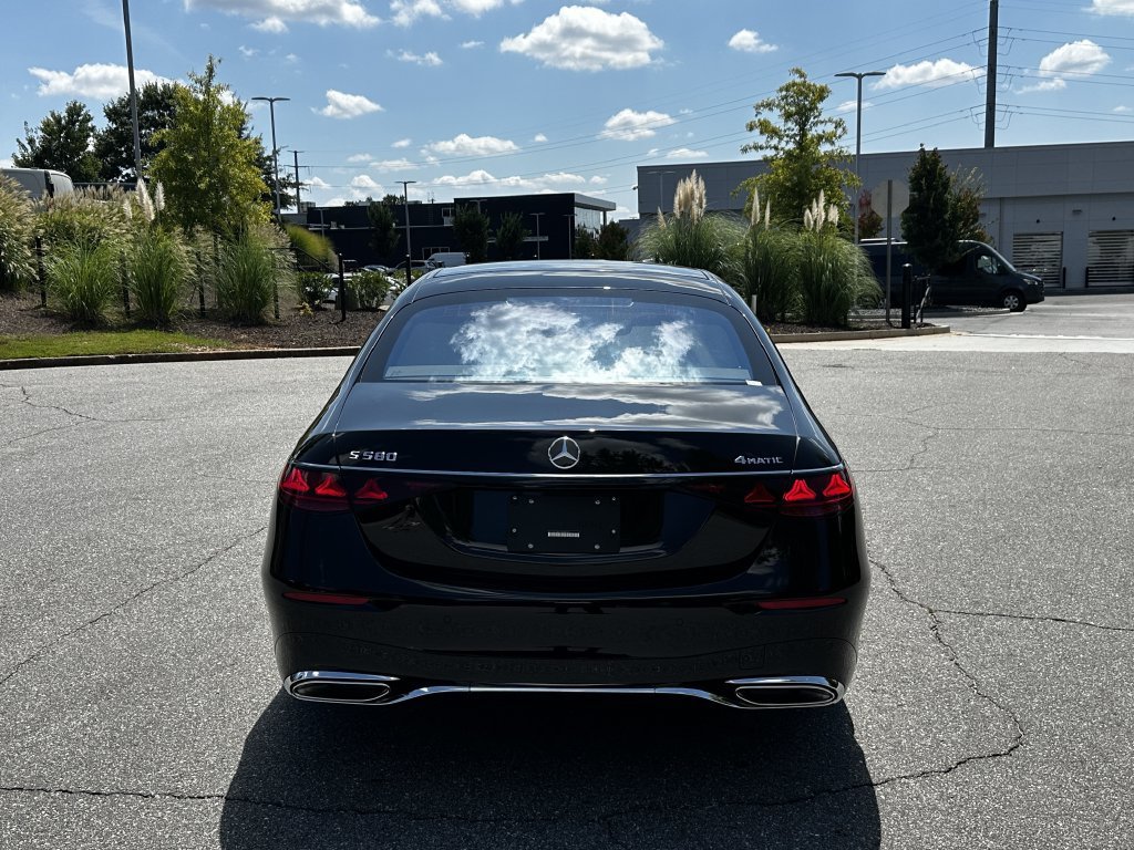 New 2027 Black Mercedes-Benz S 580 image 44