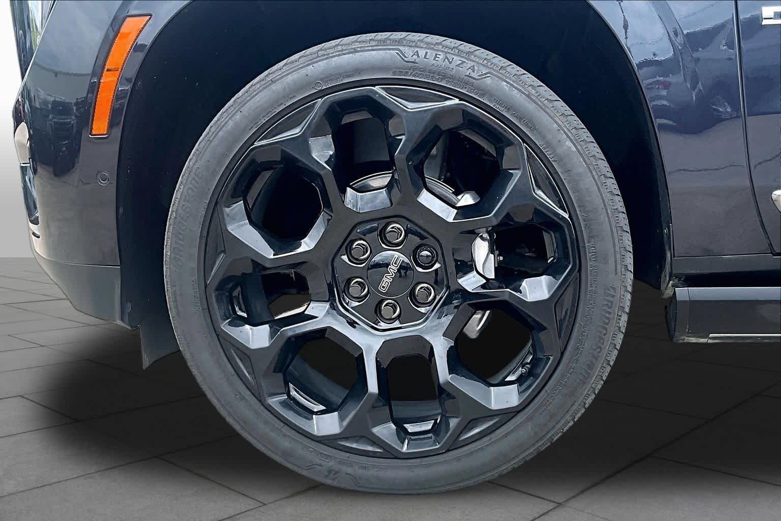 Used 2025 Titanium Rush Metallic GMC Denali Ultimate image 11