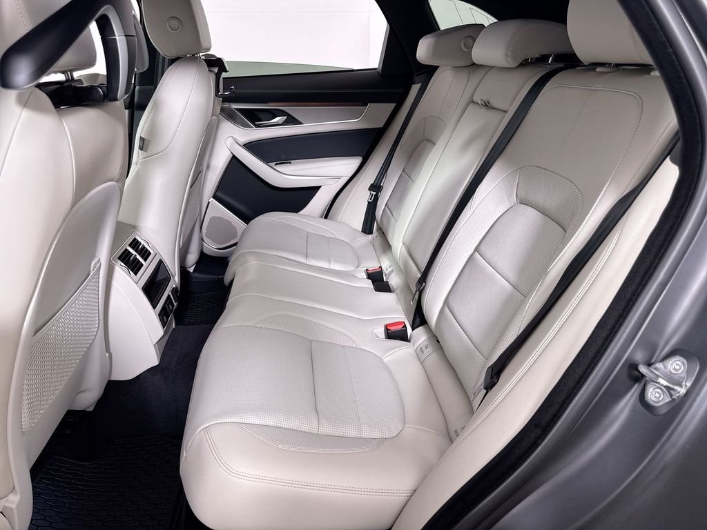 2026 Jaguar F-Pace R-Dynamic S - Photo 20