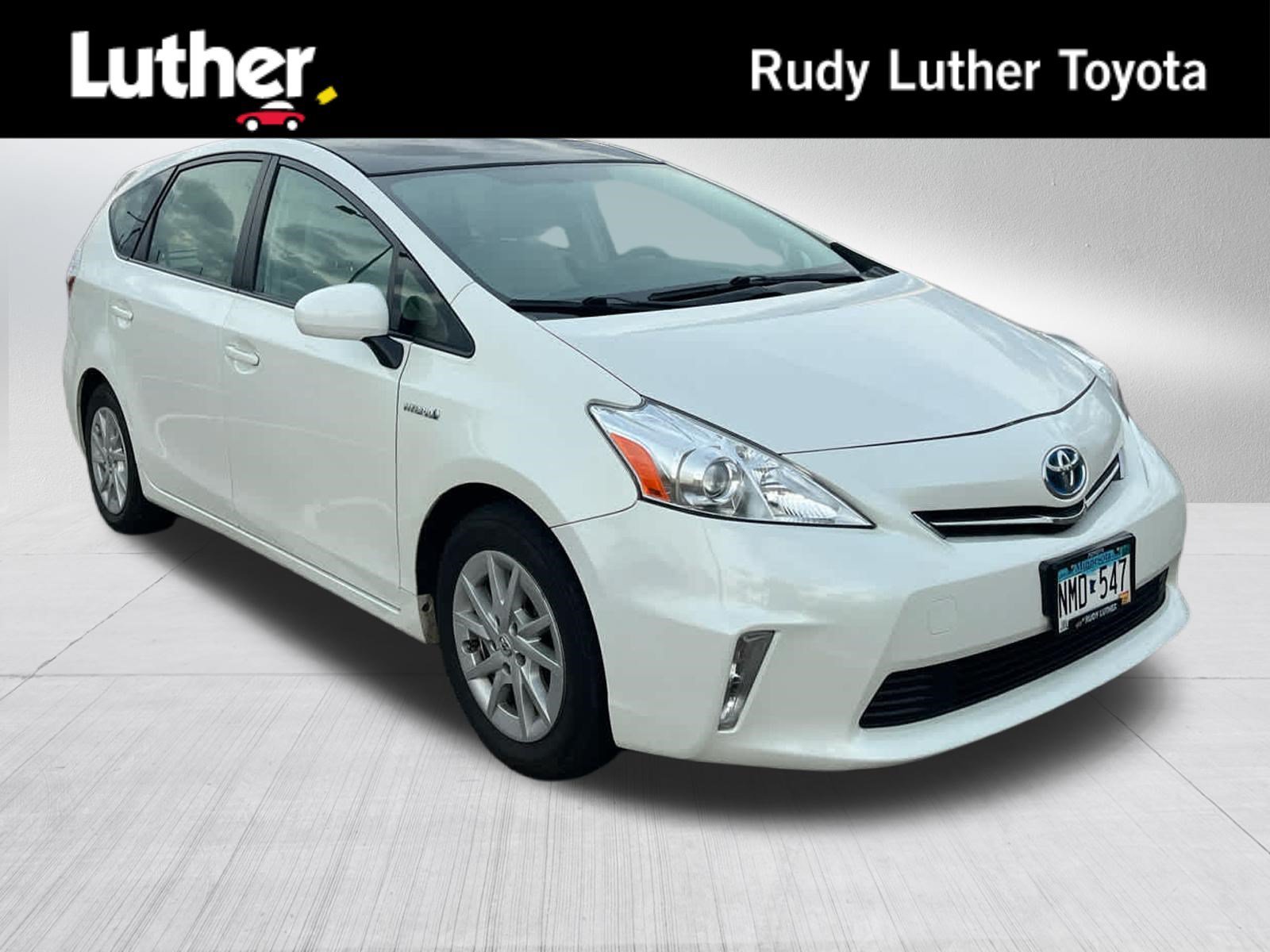 2014 Toyota Prius v Three
