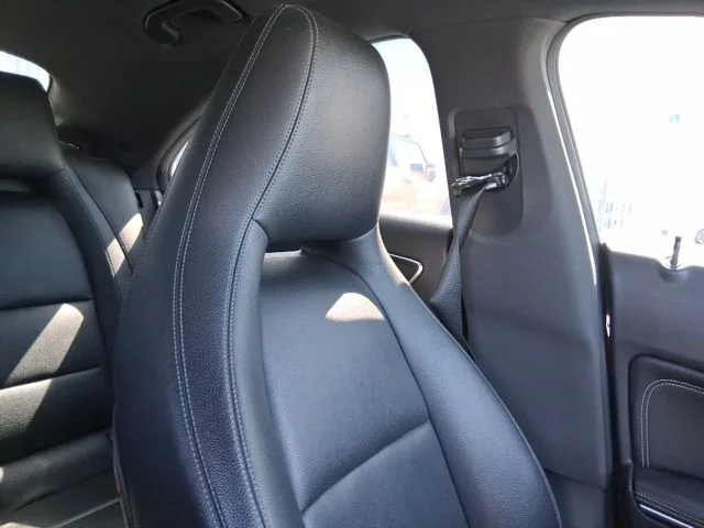 Used 2018  Mercedes-Benz CLA 250 image 17