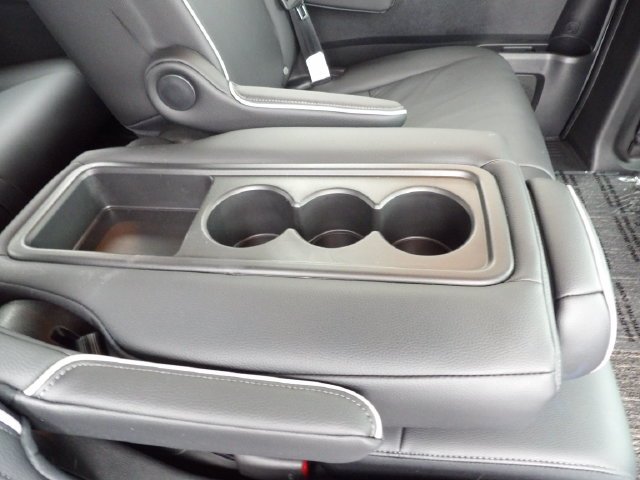 Certified Used 2025 Solar Silver Metallic Honda Touring image 48