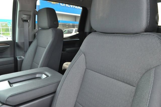 New 2026 Sterling Gray Metallic Chevrolet LT (2FL) image 8