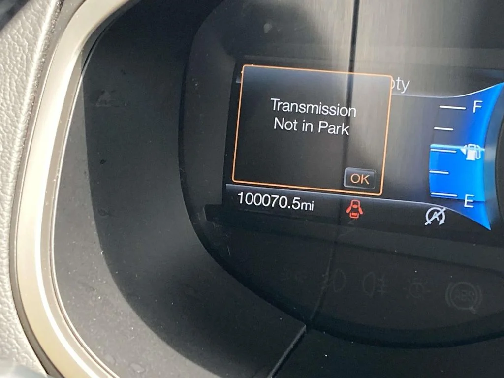 Used 2019 Gray Ford SEL image 21