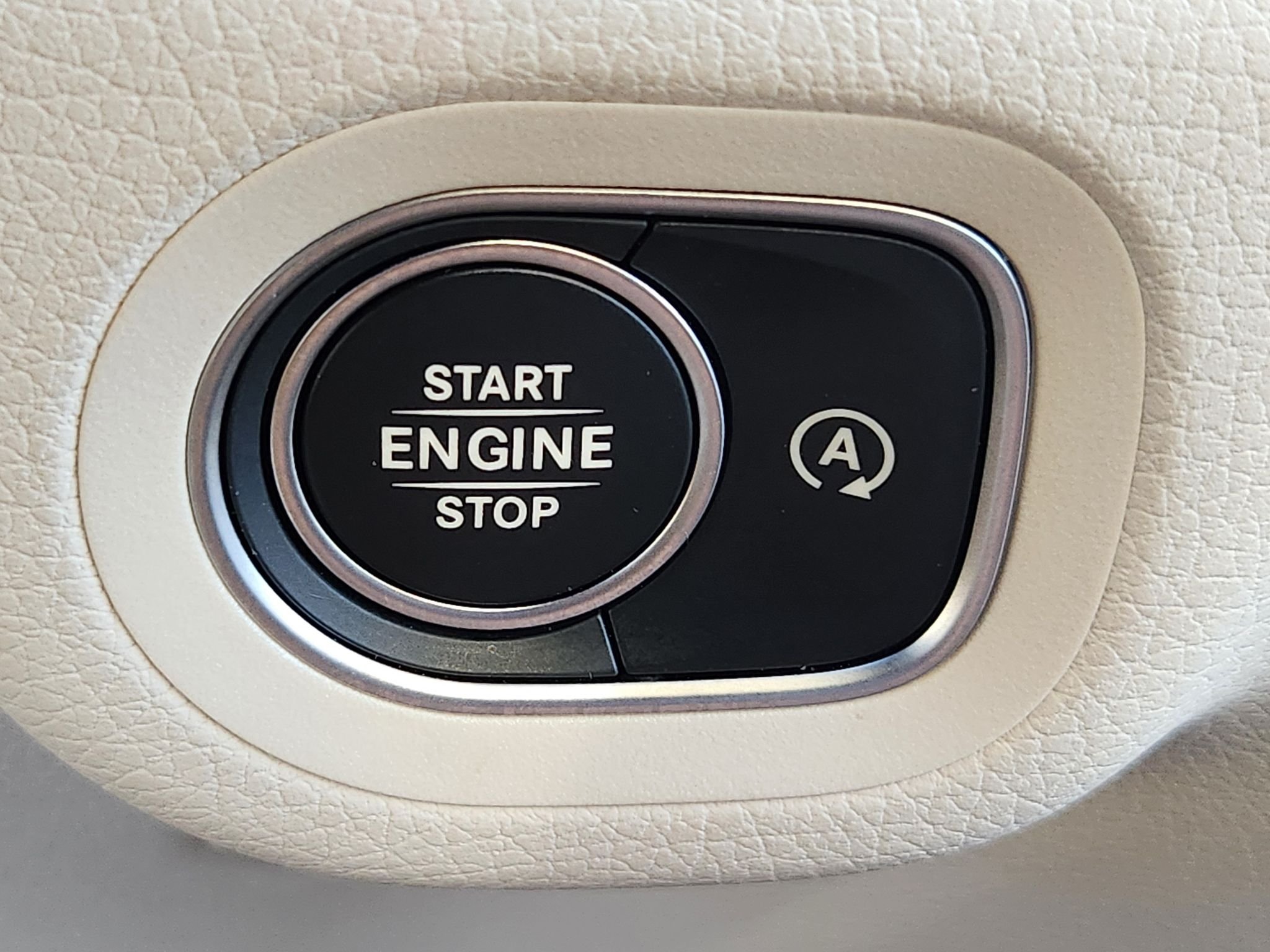 Certified Used 2026 Polar White Mercedes-Benz 450 4MATIC® image 28