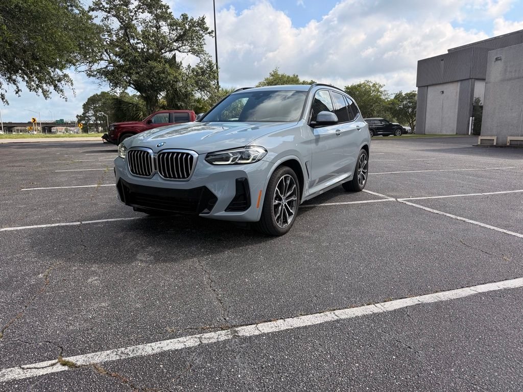 Used 2023 Gray BMW sDrive30i image 1