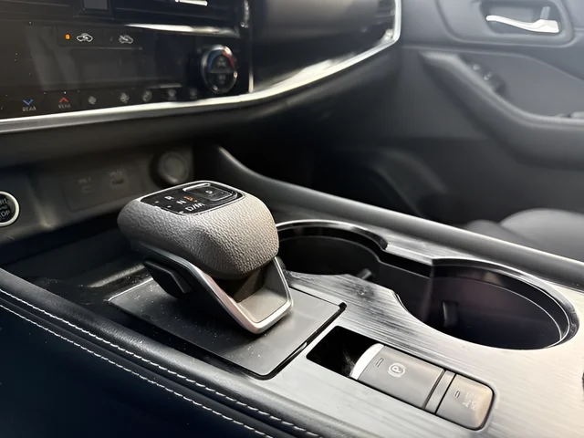 Used 2023 Gray Nissan SL image 12