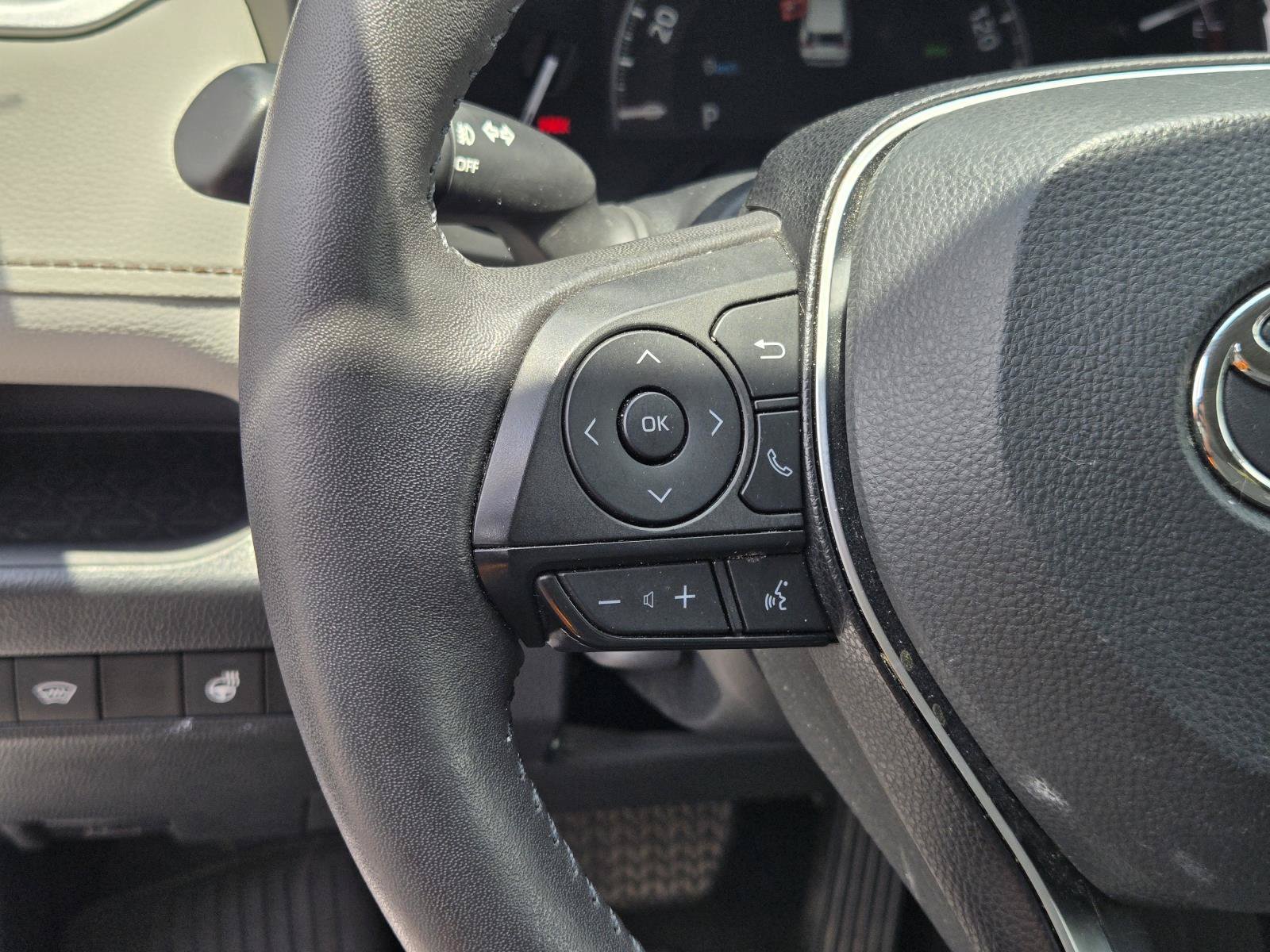 2023 Toyota RAV4 XLE Premium - Photo 24