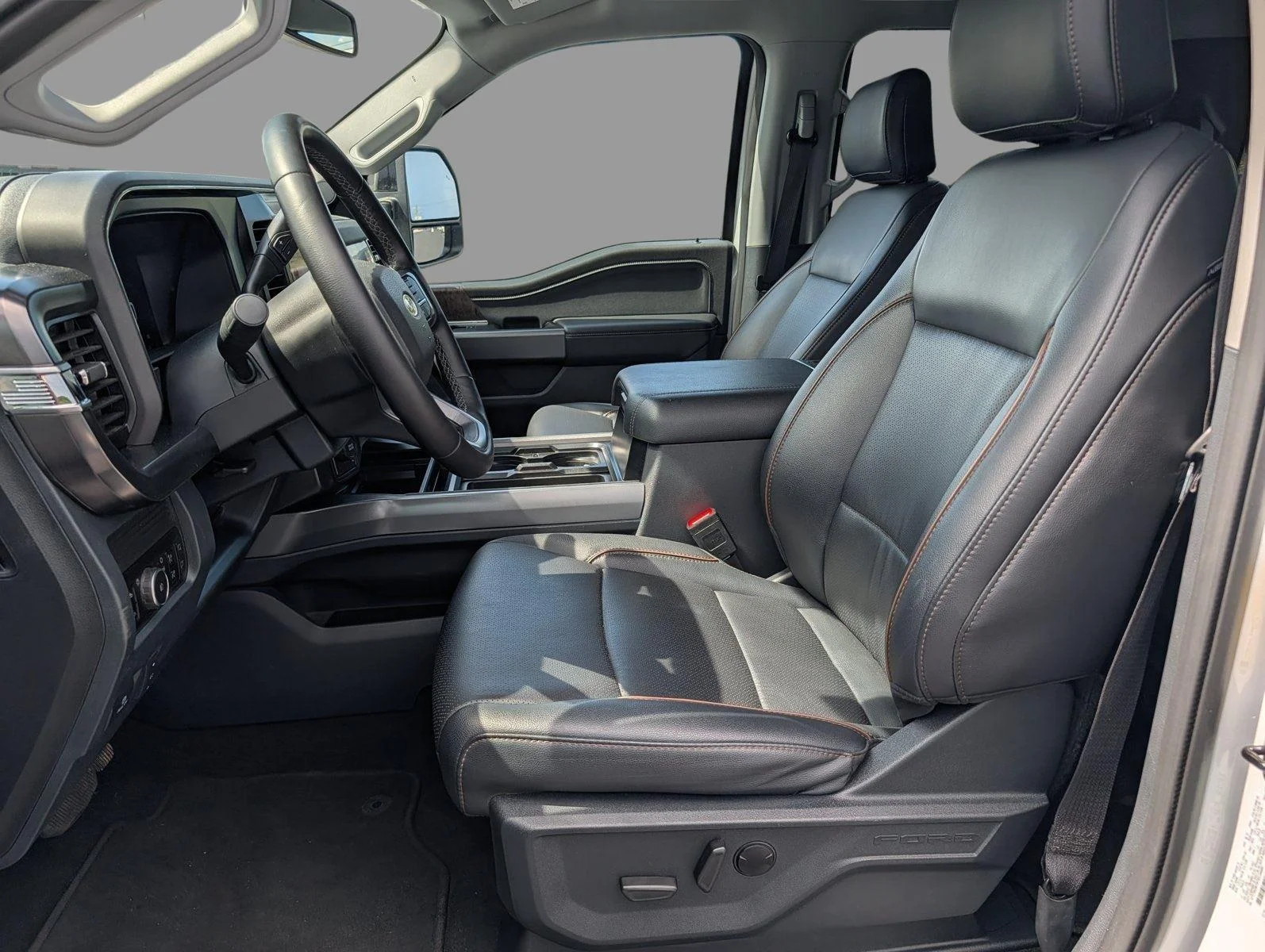 Used 2026 Oxford White Ford Lariat image 12