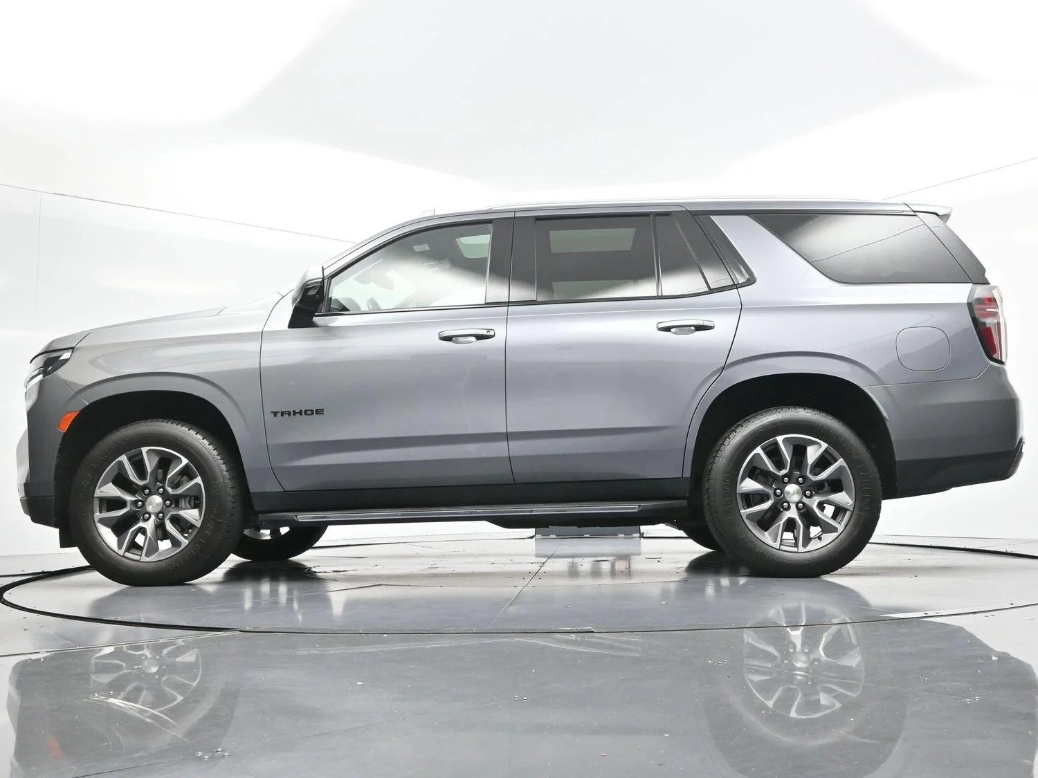 Used 2021 Satin Steel Metallic Chevrolet LT image 49