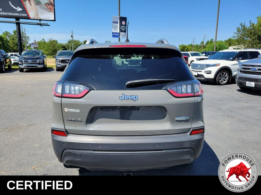 Used 2020 Gray Jeep Latitude Plus image 5