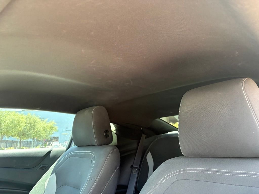 Used 2021 White Chevrolet 1LT image 9