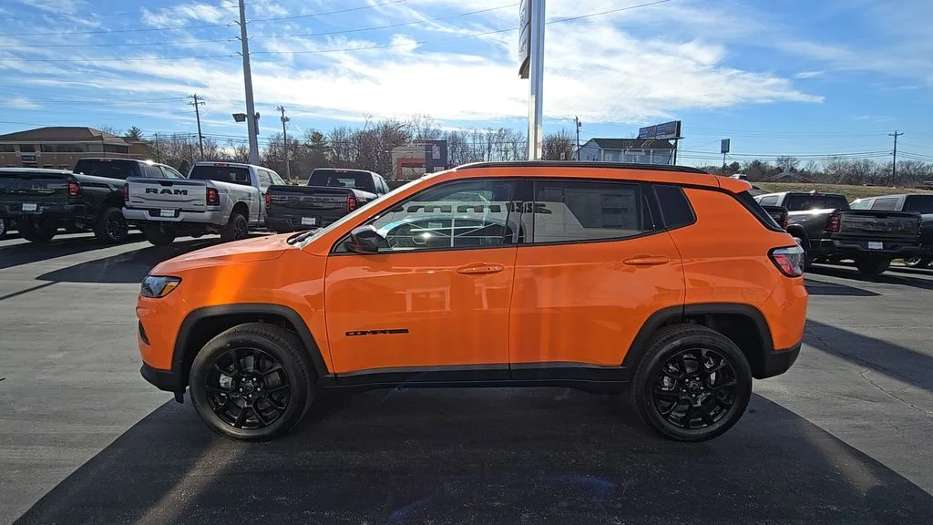 New 2026 Joose Exterior Paint Jeep Latitude image 5