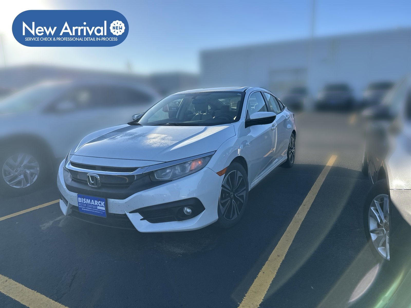 Used 2017 White Honda EX-T image 1