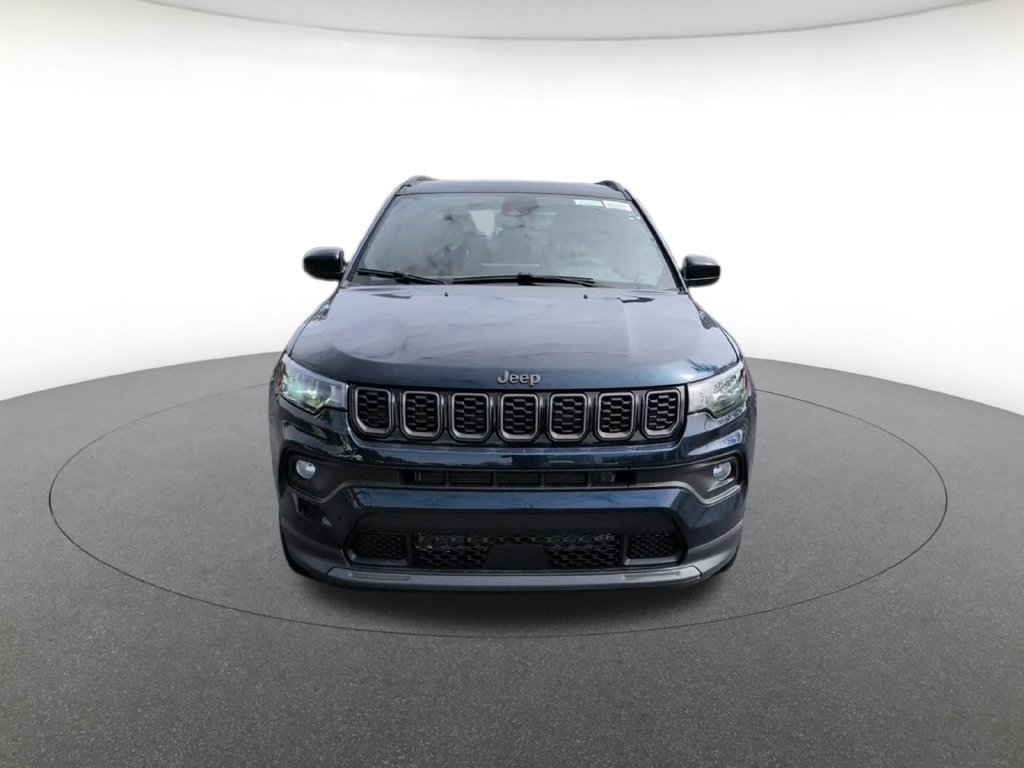 New 2026 Fathom Blue Pearl-Coat Exterior Paint Jeep Latitude image 17