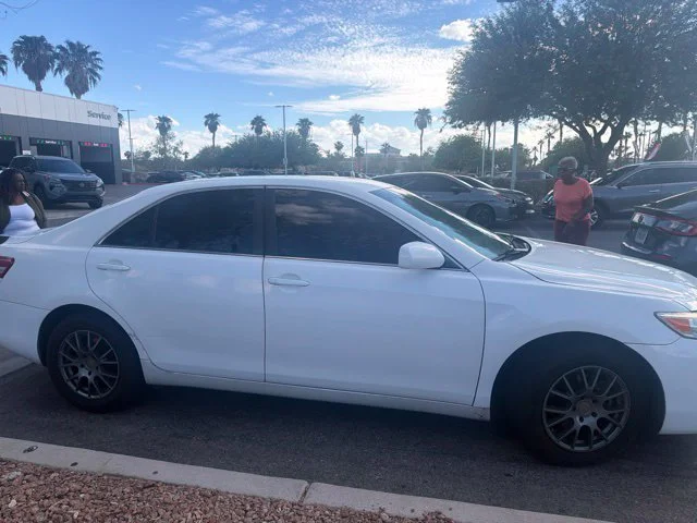Used 2011 Super White Toyota LE image 5