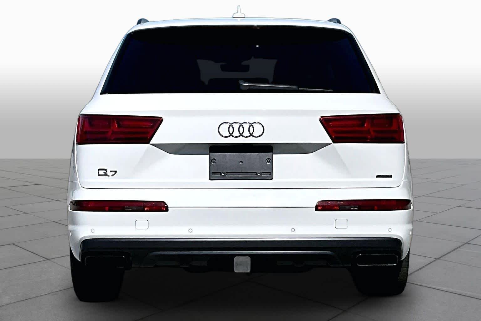 Used 2019 Carrara White Audi SE Premium Plus image 5