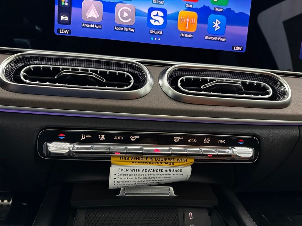 New 2027 MANUFAKTUR Moonlight White Metallic Mercedes-Benz GLE 450 Coupe image 17