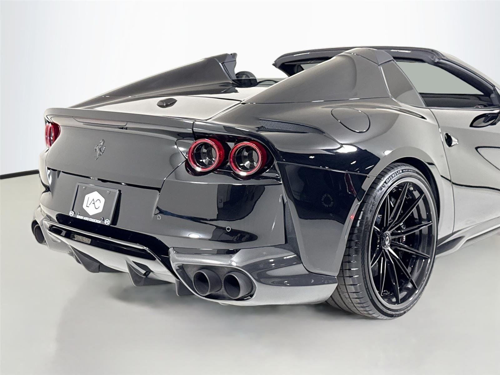 Used 2021 Nero Ferrari  image 35