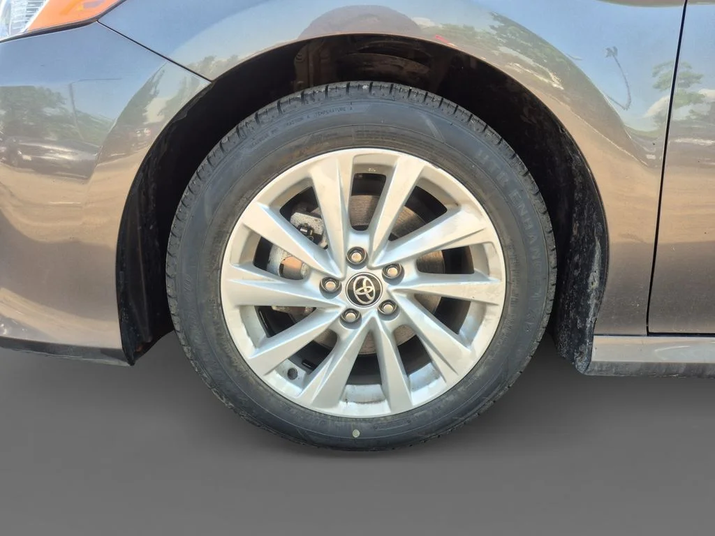 2023 Toyota Camry LE - Photo 13