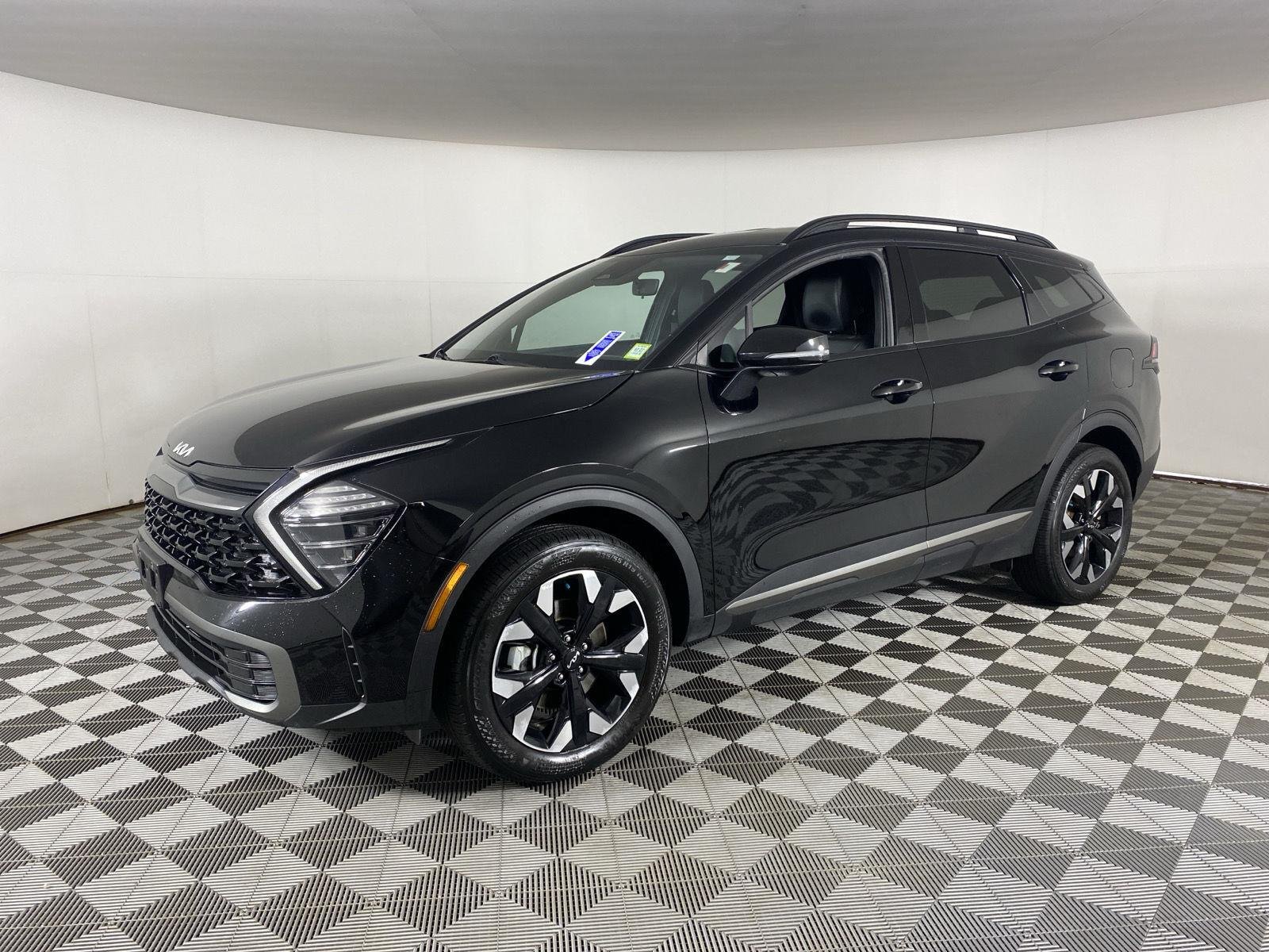 Used 2024 Ebony Black Kia X-Line image 3