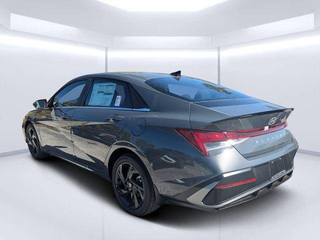 New 2026 Gray Hyundai SEL Sport Premium image 5