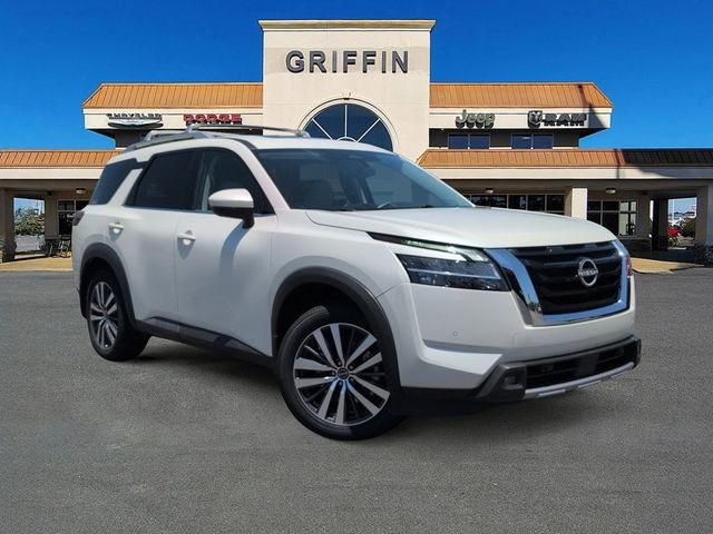 2022 Nissan Pathfinder SL 2WD's photo