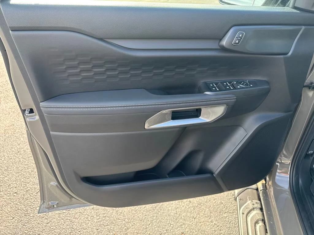 2025 Ford Ranger XLT - Photo 10