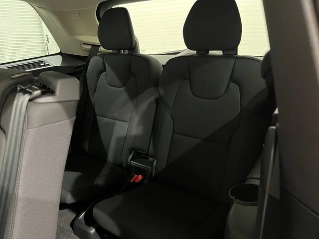2026 Volvo XC90 Plus - Photo 22