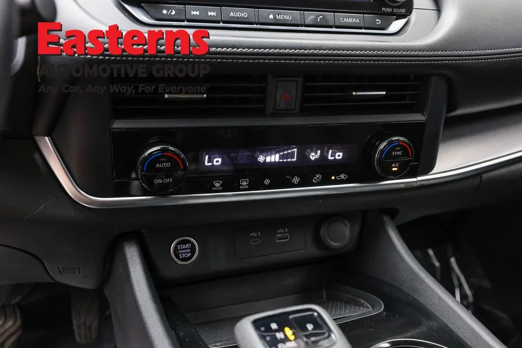 Used 2023 Gray Nissan SV image 19