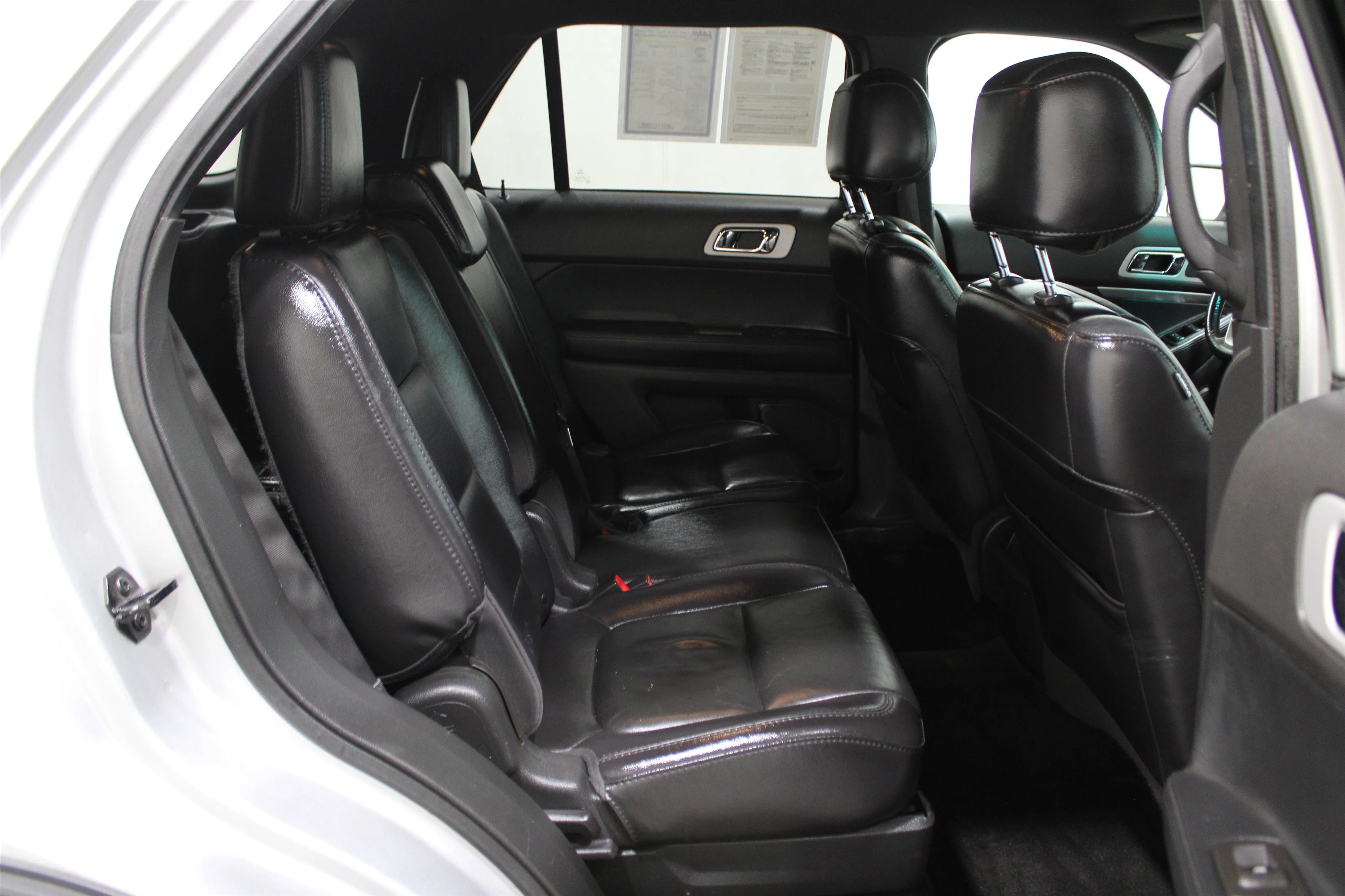 2013 Ford Explorer XLT - Photo 25