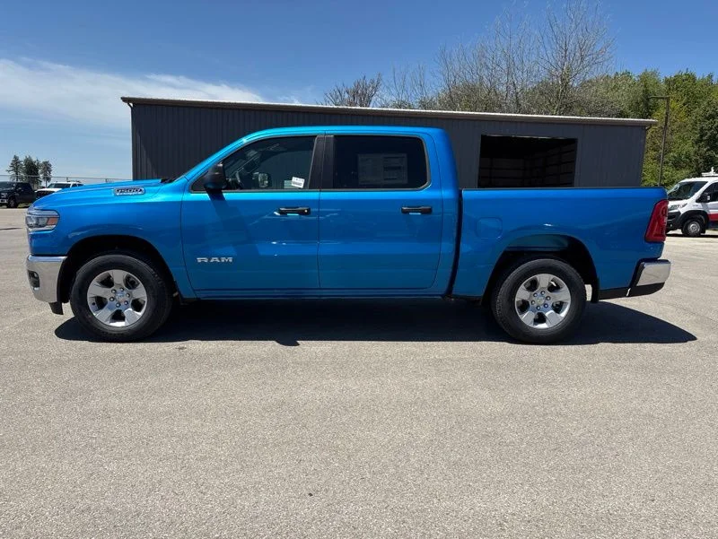 New 2026 Hydro Blue Pearl-Coat Exterior Paint RAM Big Horn/Lone Star image 6