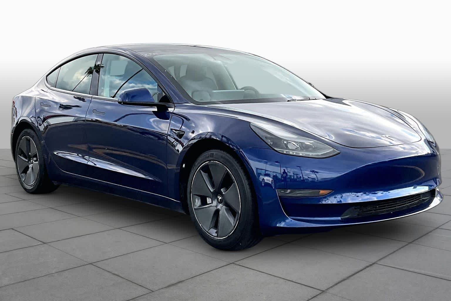 Used 2023 Deep Blue Metallic Tesla  image 2