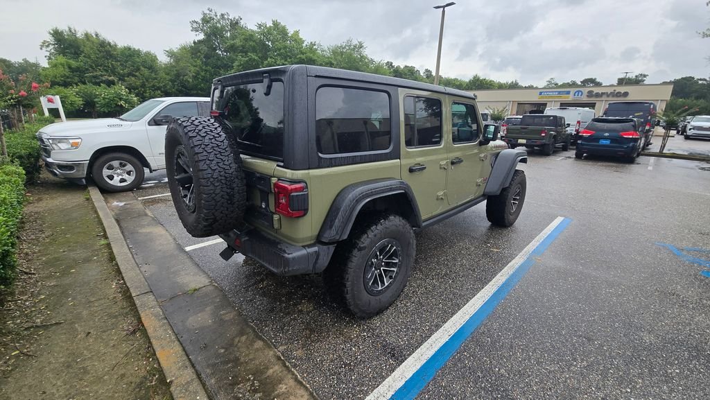 Used 2026 Green Jeep Rubicon image 5