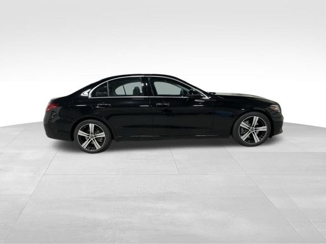 New 2026  Mercedes-Benz C 300 image 3