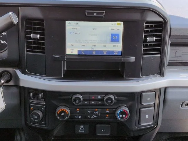 New 2026 Oxford White Ford F-450® XL image 17