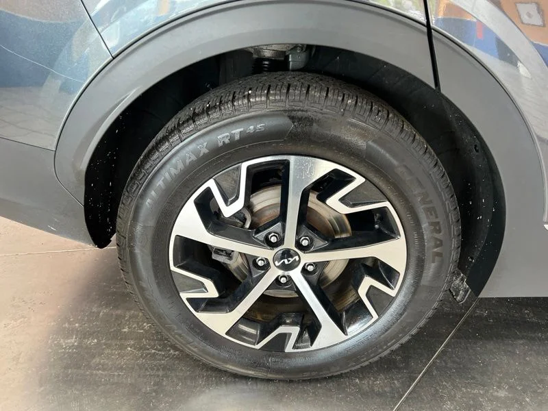 Used 2024 Gray Kia EX image 9