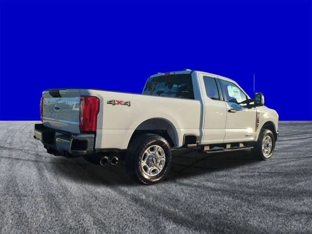 2026 Ford F-250 Super Duty XLT - Photo 4