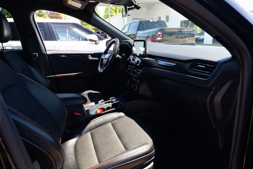 Used 2025 Black Ford ST-Line Select image 24