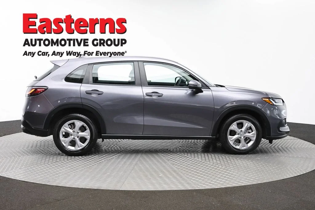 Used 2023 Gray Honda LX image 4
