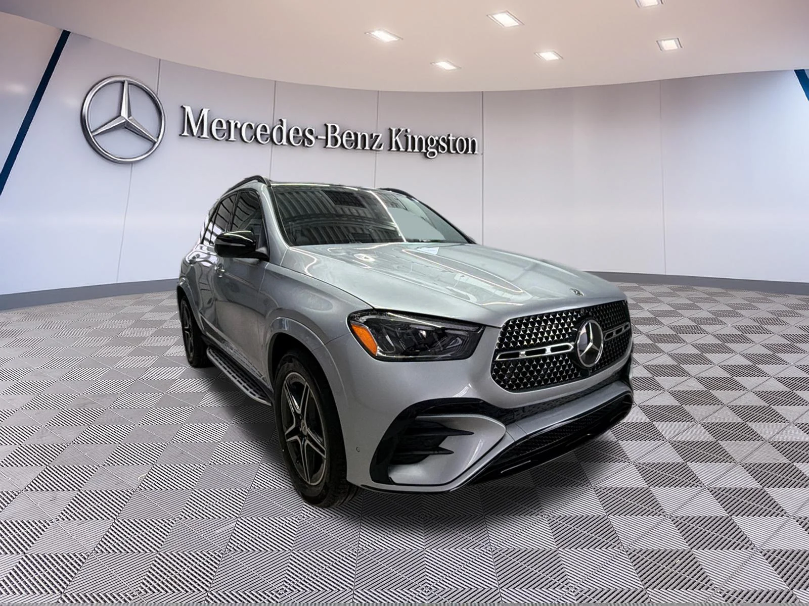 New 2026 Silver Mercedes-Benz GLE 450 4MATIC SUV image 1