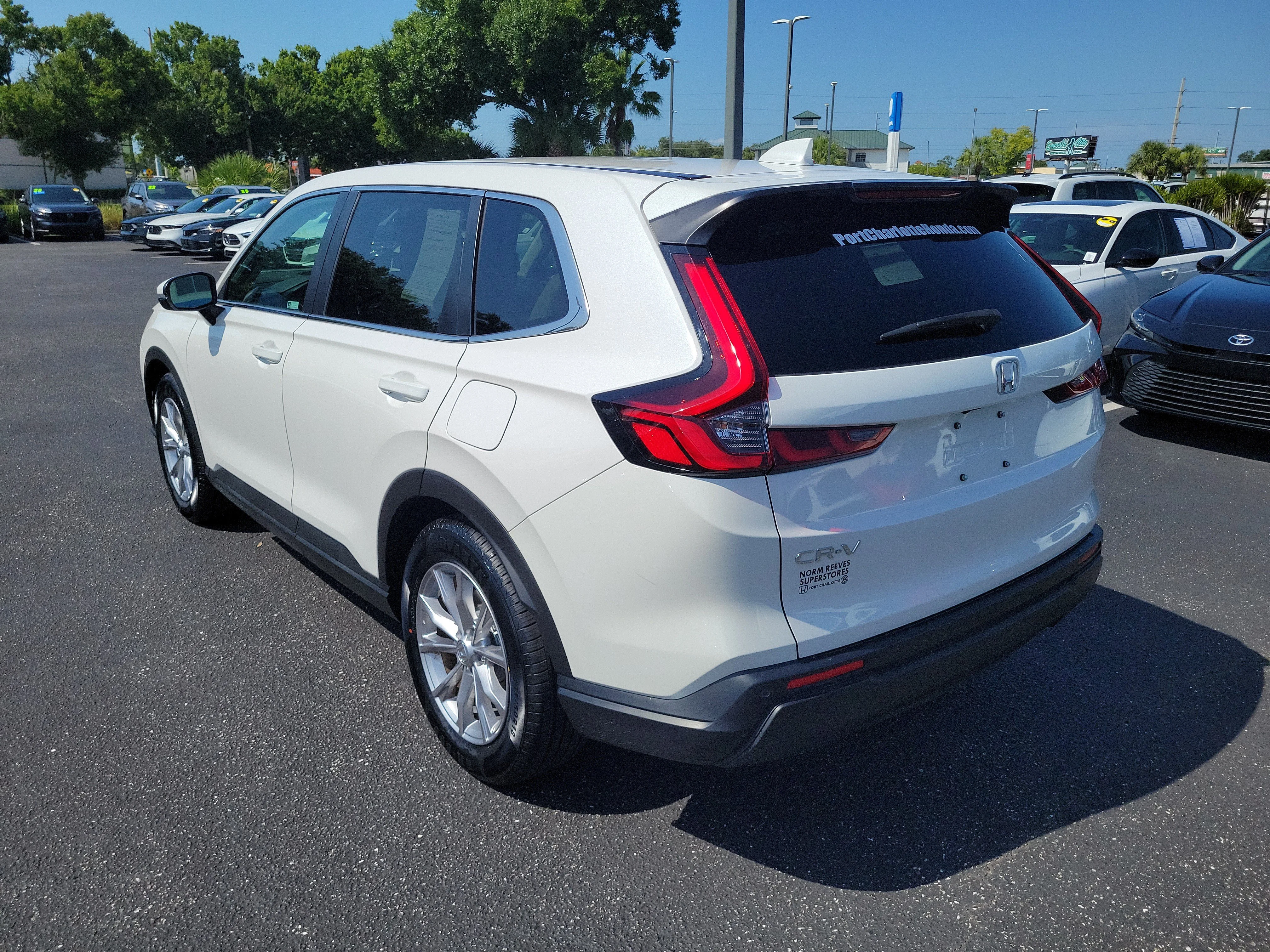 Certified Used 2025 Platinum White Pearl Honda EX-L image 32